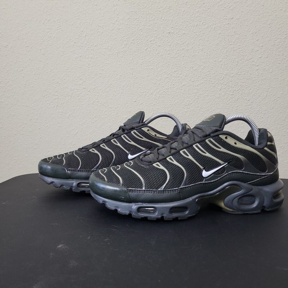 Nike Men's Size Air Max Plus Sequoia Running Shoe Olive Green